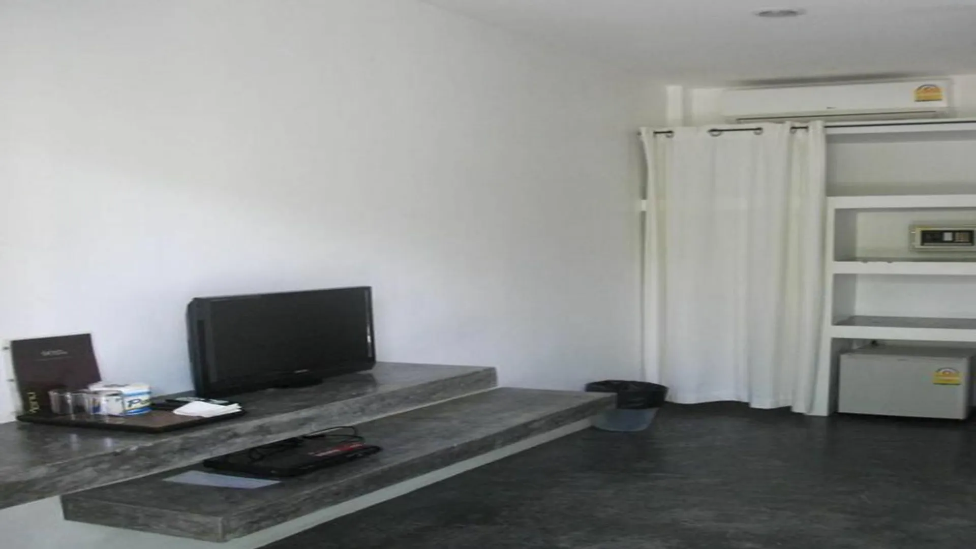 Sairee Sairee Guesthouse Ko Tao 3*,  Tayland